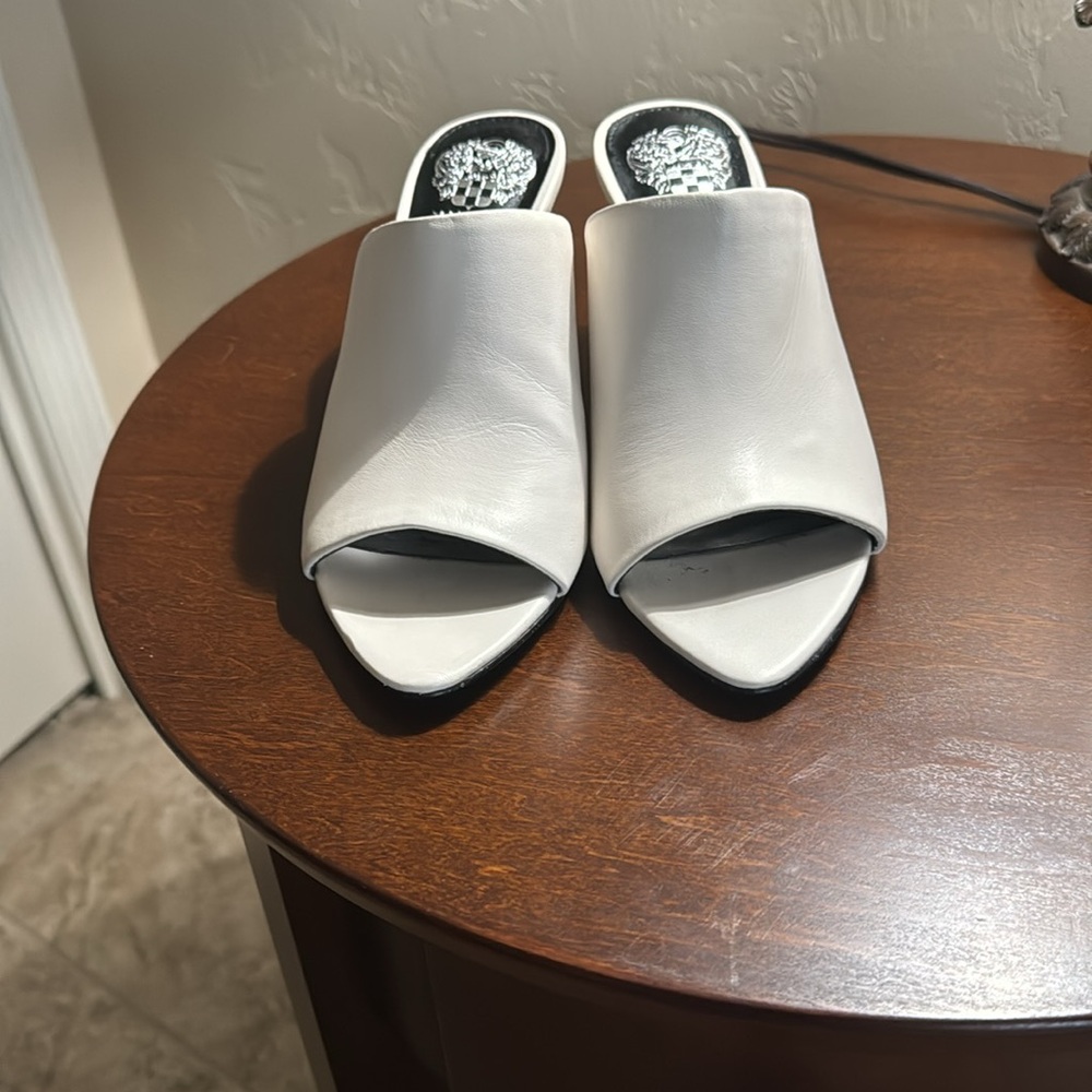 Selling Vince Camuto slip on dress shoe, size 6med 361/2. - Picture 2 of 5